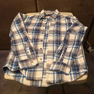 American Eagle button down dress shirt. Color: Blue/White. Size: S